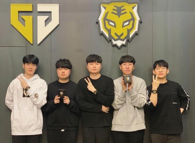 同时提速 同时提速