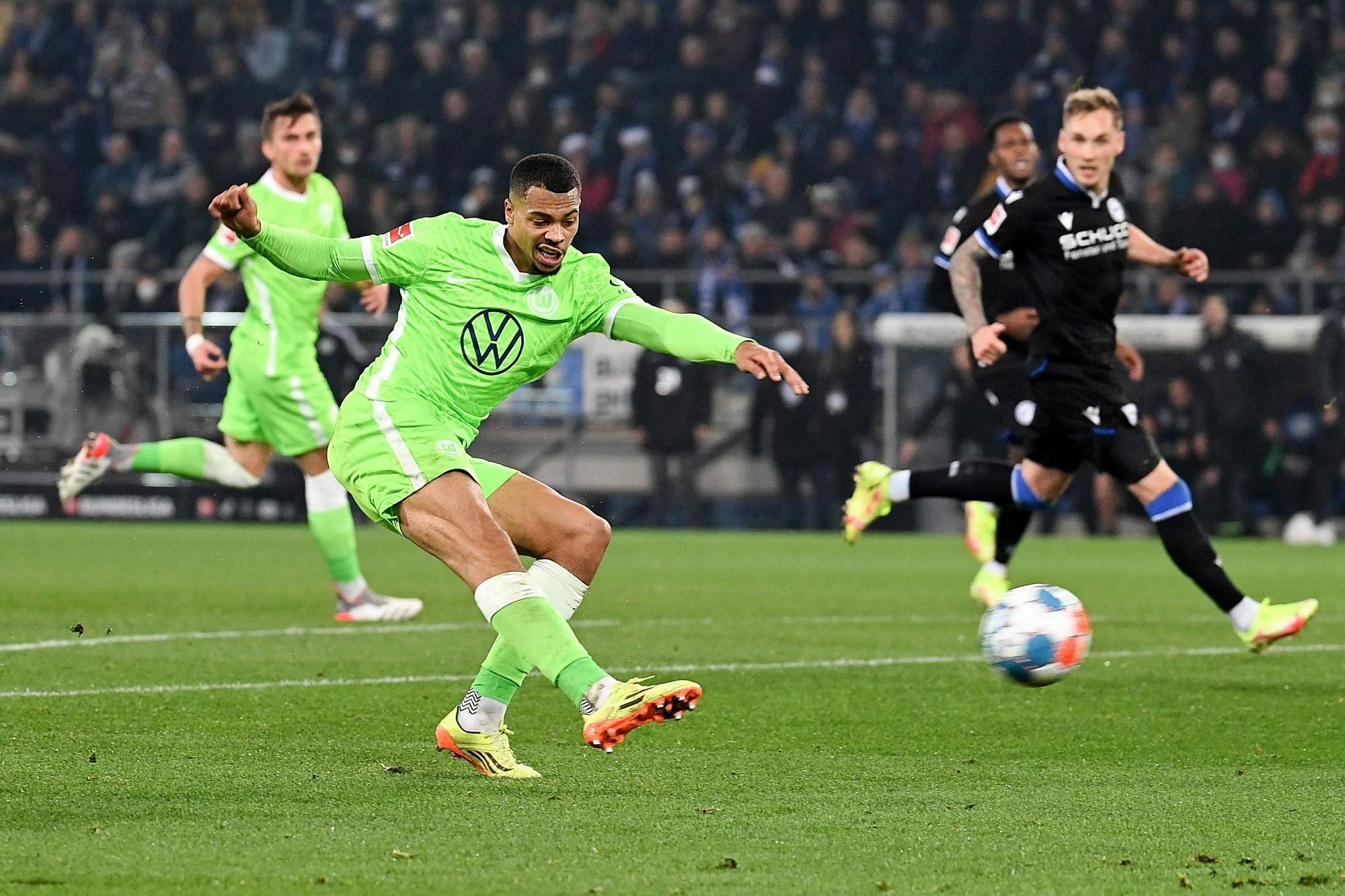 把防守者脚 把防守者脚