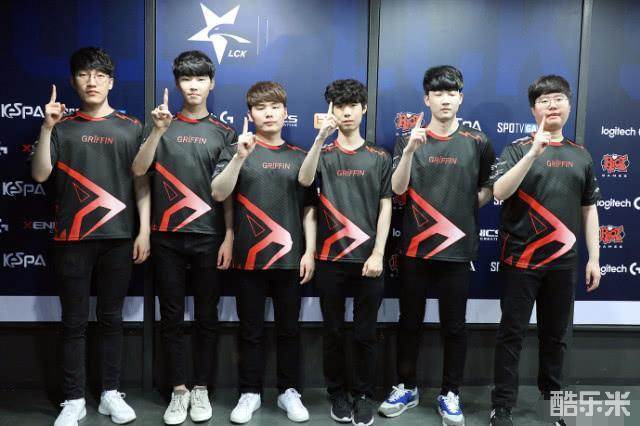 定了三条执 定了三条执